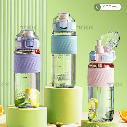 TKK กระบอกน้ำ 600ml พลาสติก Tritan BPA Free พร้อมหลอดดูด พกพาง่าย กันรั่ว สำหรับทำงาน ออกกำลังกาย